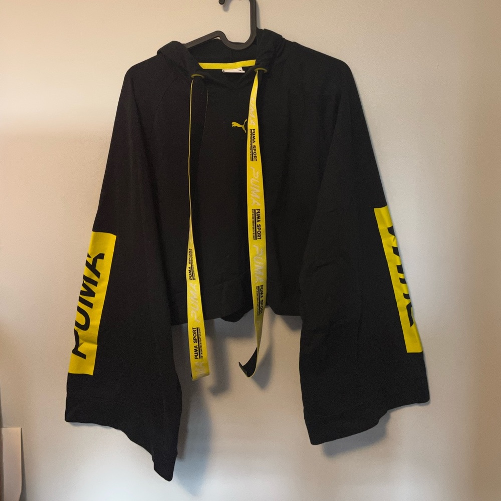 Puma Black/Neon Yellow Wide-Arm Hoodie Cropped Pullover Sweatshirt